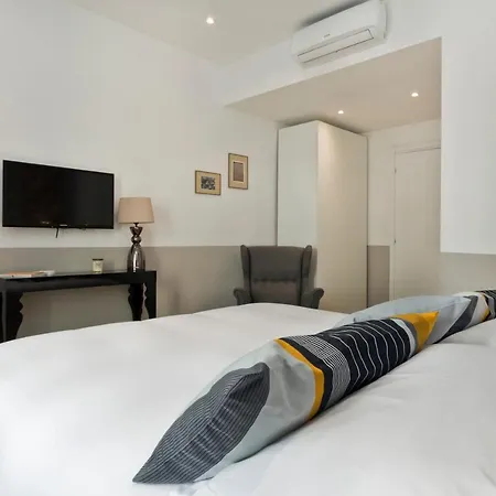 Pensión Aeterna Collection Roma